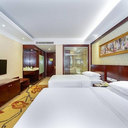 Vienna Hotel Dongguan Houjie Exhibition Center Bagian luar foto