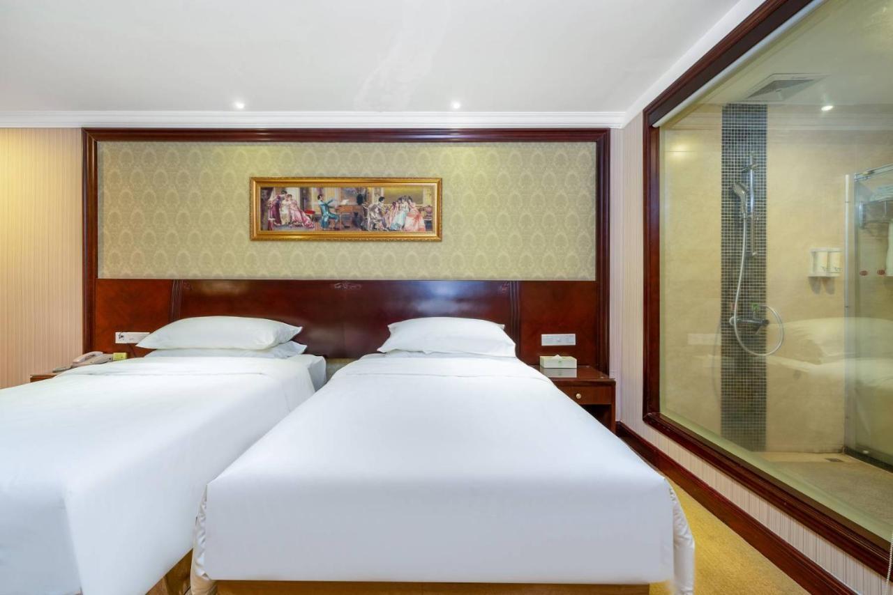 Vienna Hotel Dongguan Houjie Exhibition Center Bagian luar foto