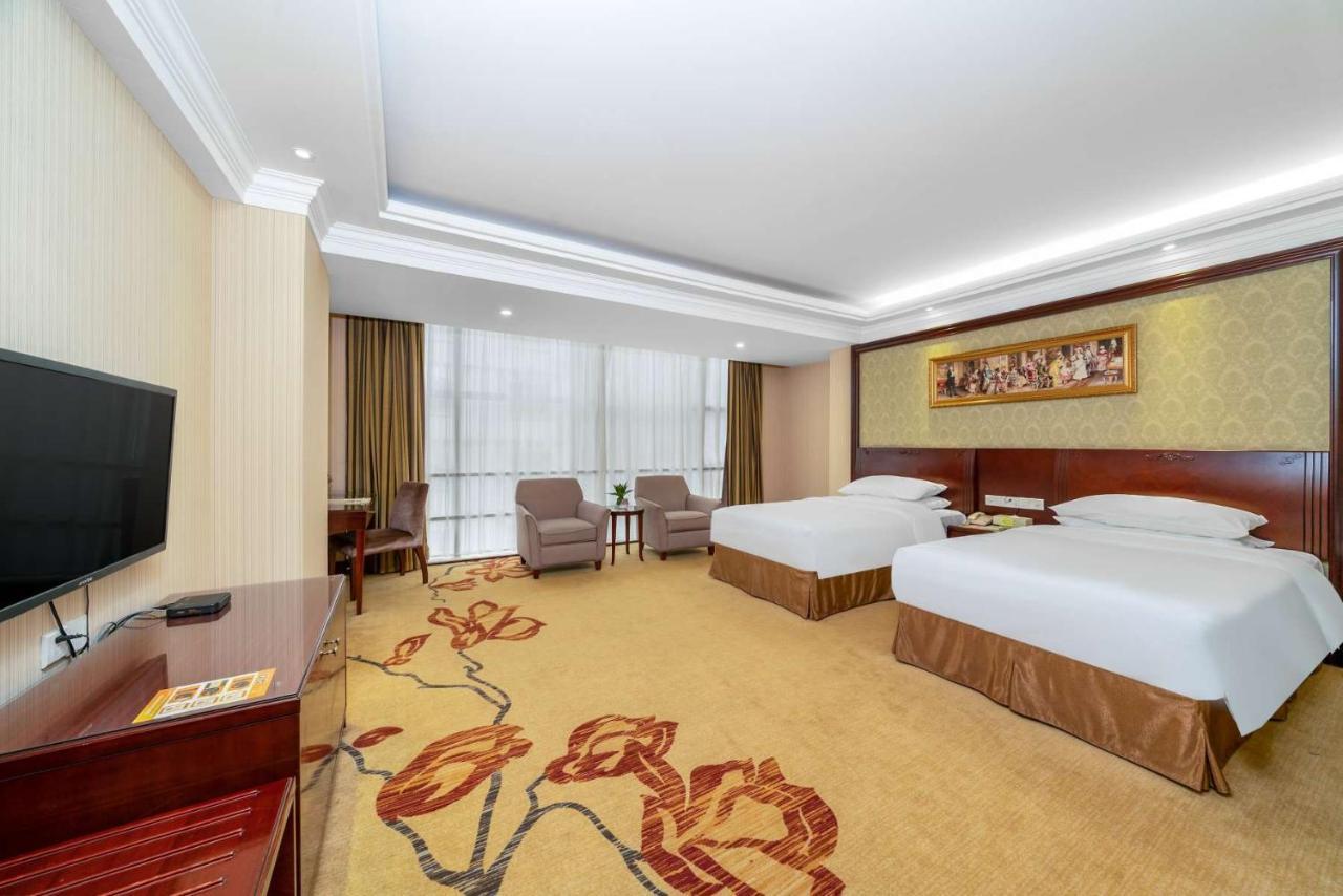 Vienna Hotel Dongguan Houjie Exhibition Center Bagian luar foto