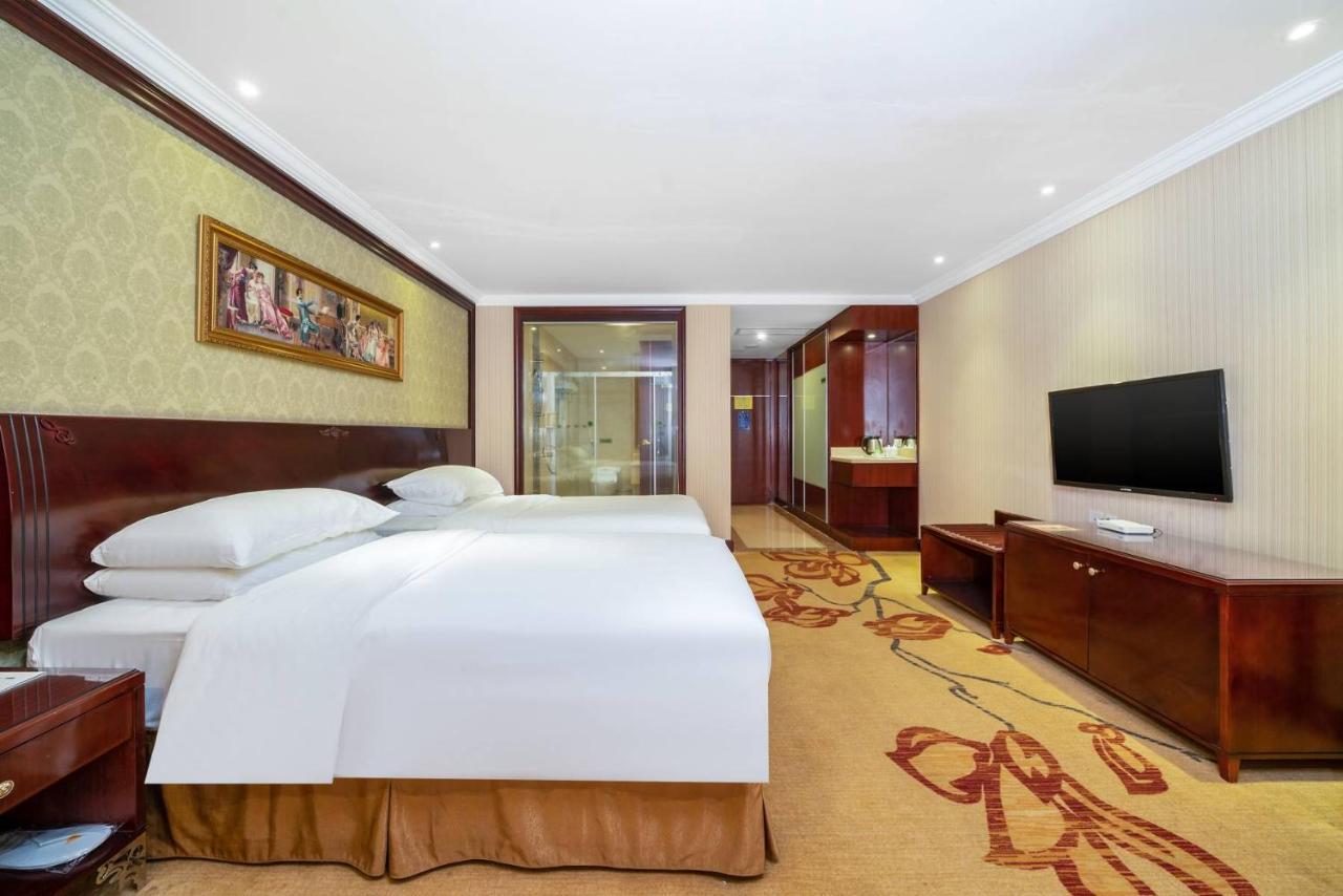 Vienna Hotel Dongguan Houjie Exhibition Center Bagian luar foto