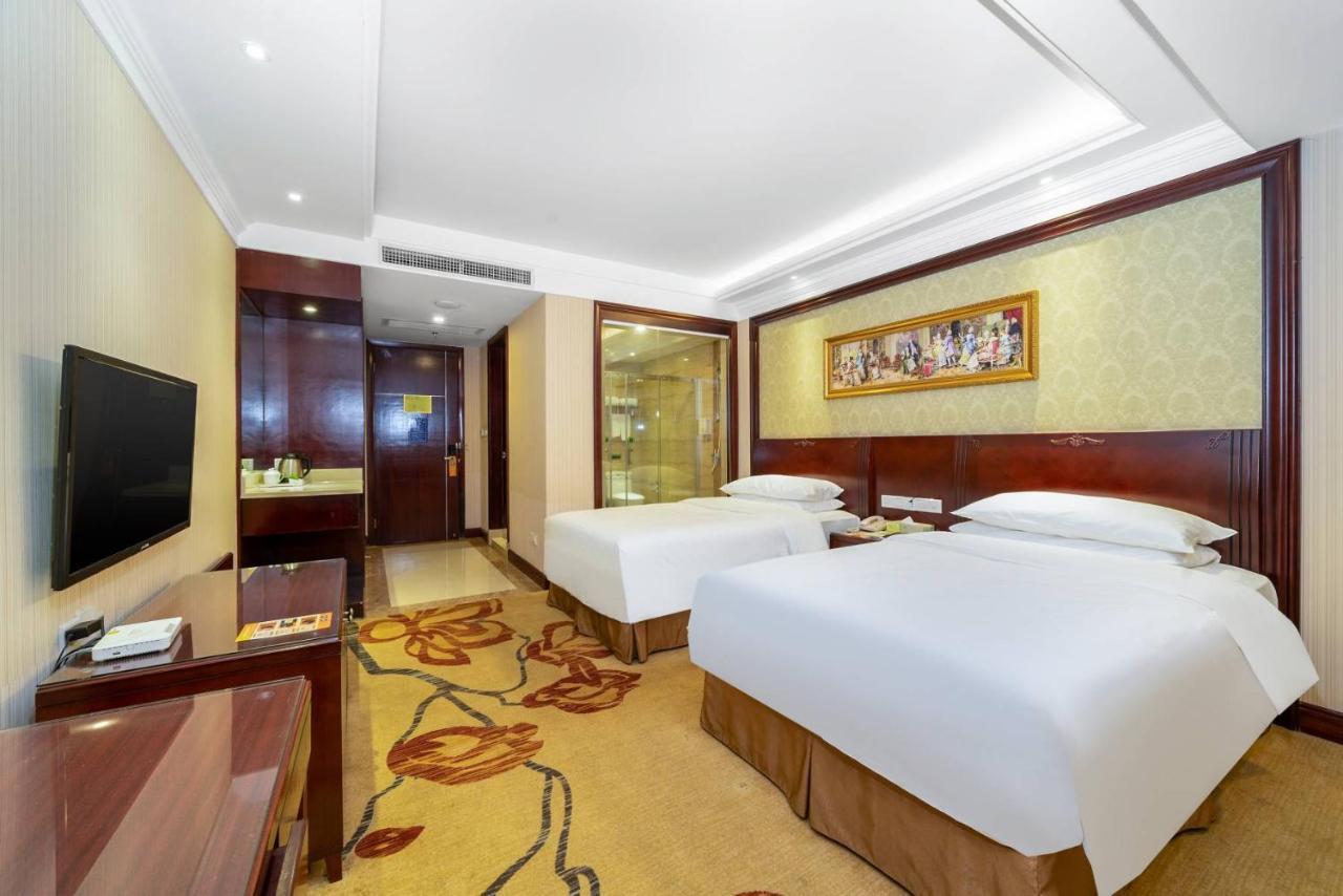Vienna Hotel Dongguan Houjie Exhibition Center Bagian luar foto