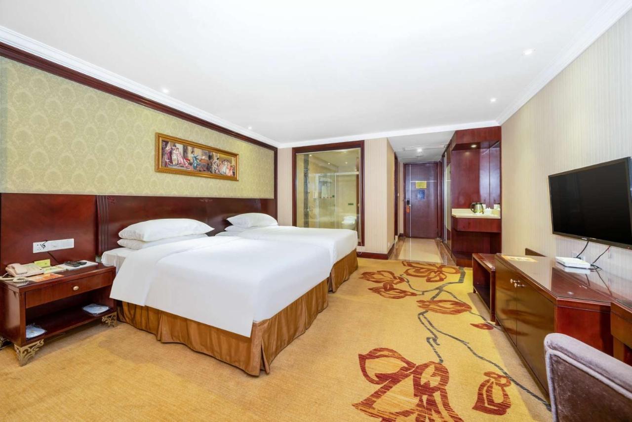 Vienna Hotel Dongguan Houjie Exhibition Center Bagian luar foto