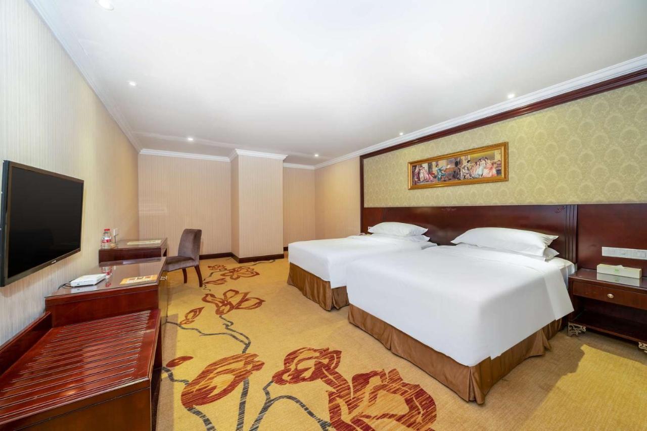 Vienna Hotel Dongguan Houjie Exhibition Center Bagian luar foto
