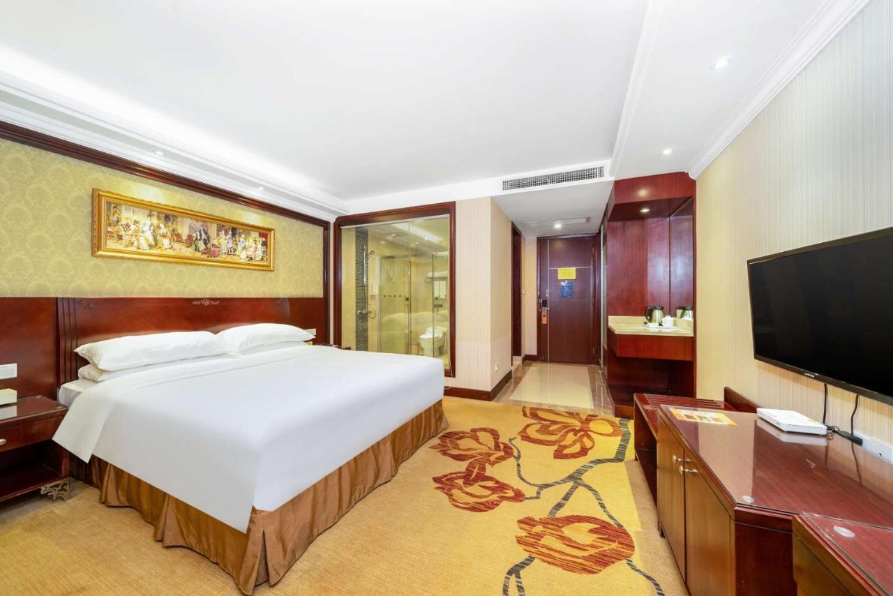Vienna Hotel Dongguan Houjie Exhibition Center Bagian luar foto