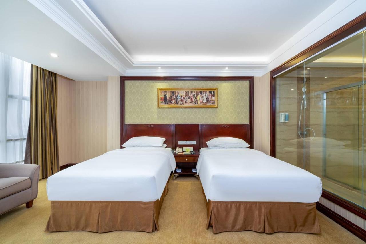 Vienna Hotel Dongguan Houjie Exhibition Center Bagian luar foto