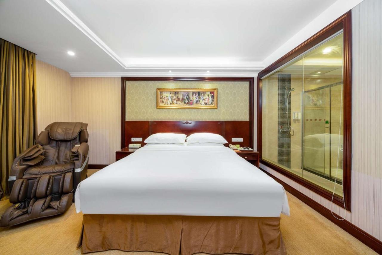 Vienna Hotel Dongguan Houjie Exhibition Center Bagian luar foto