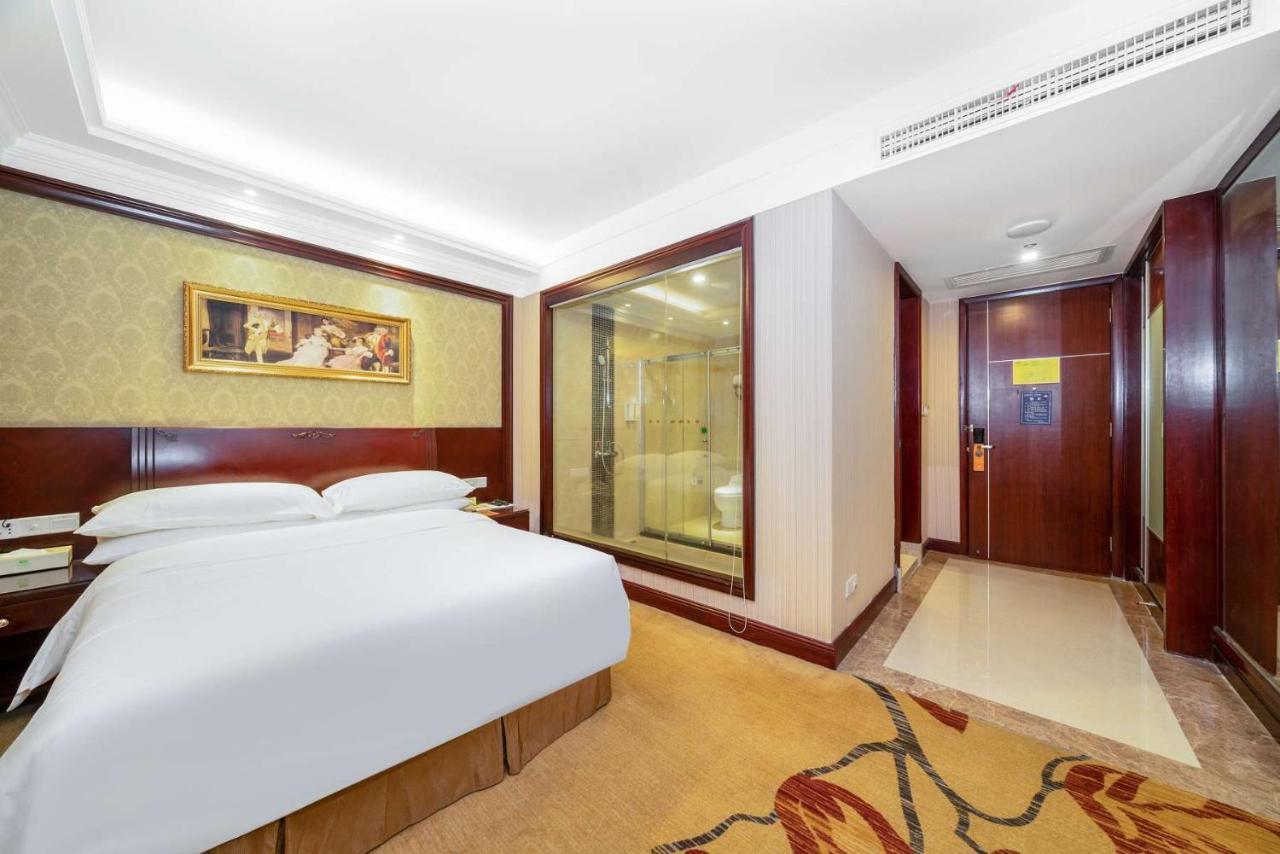 Vienna Hotel Dongguan Houjie Exhibition Center Bagian luar foto